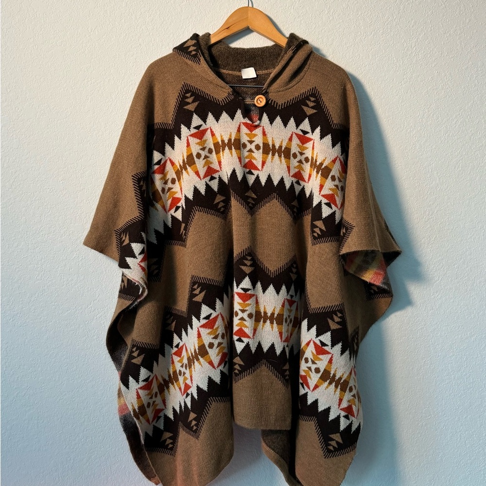 Handmade Ecuadorian Brown Geometric Patterned Poncho